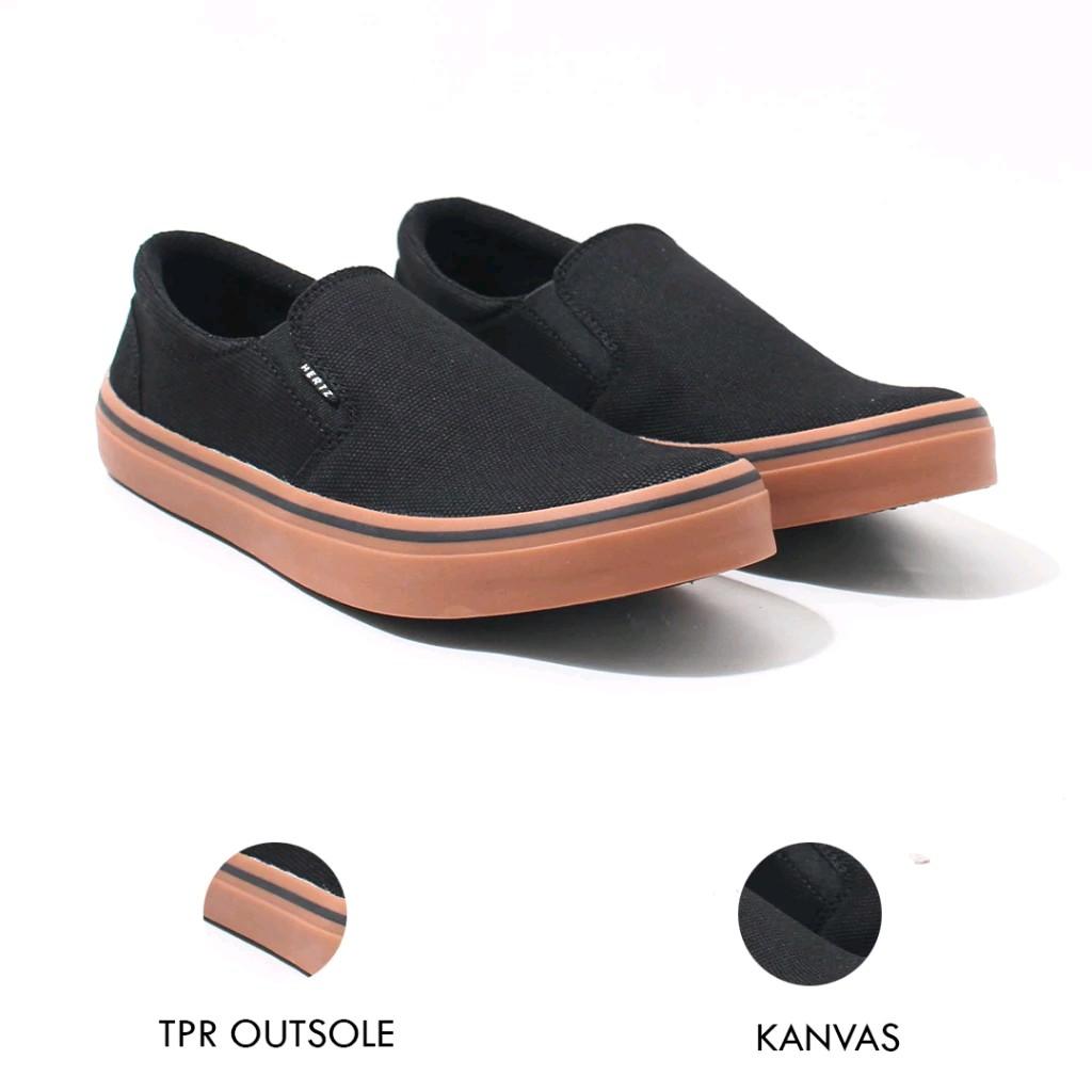 Sepatu Slip On Fashion Mano Gum Sepatu Casual Pria wanita Flat Shoes Putih Karet