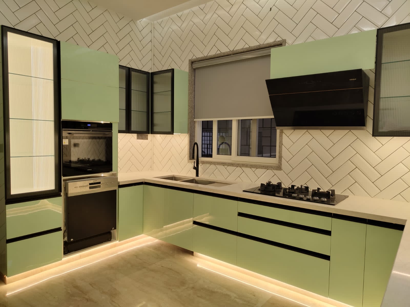 Contemporary Kitchen