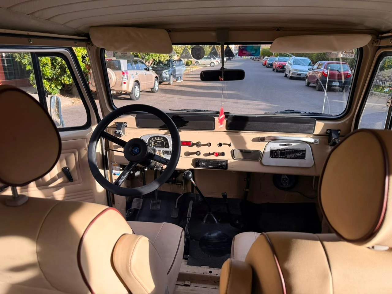Toyota Land Cruiser FJ40 1980 en Cochabamba, fotografía 7