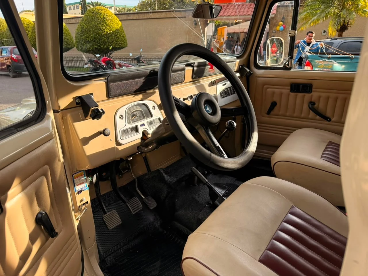 Toyota Land Cruiser FJ40 1980 en Cochabamba, fotografía 6