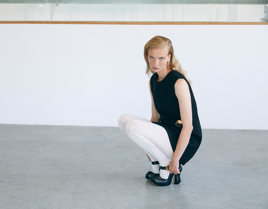 Model wears Marc Jacobs