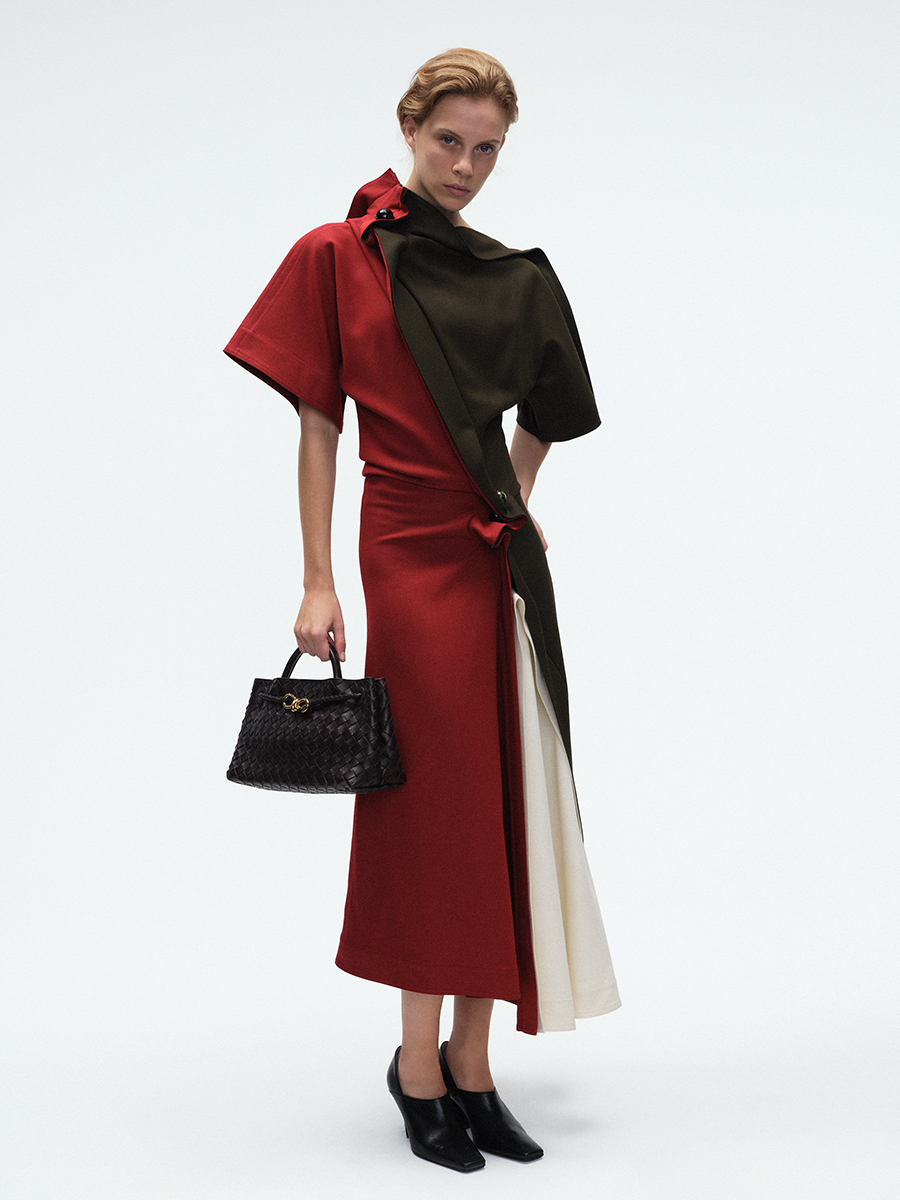 Model wears Bottega Veneta Fall ’24