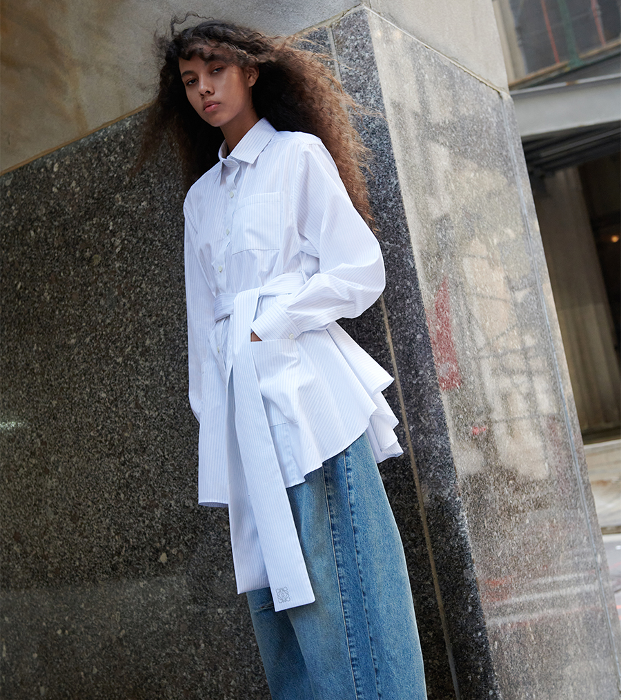 Model wears Loewe