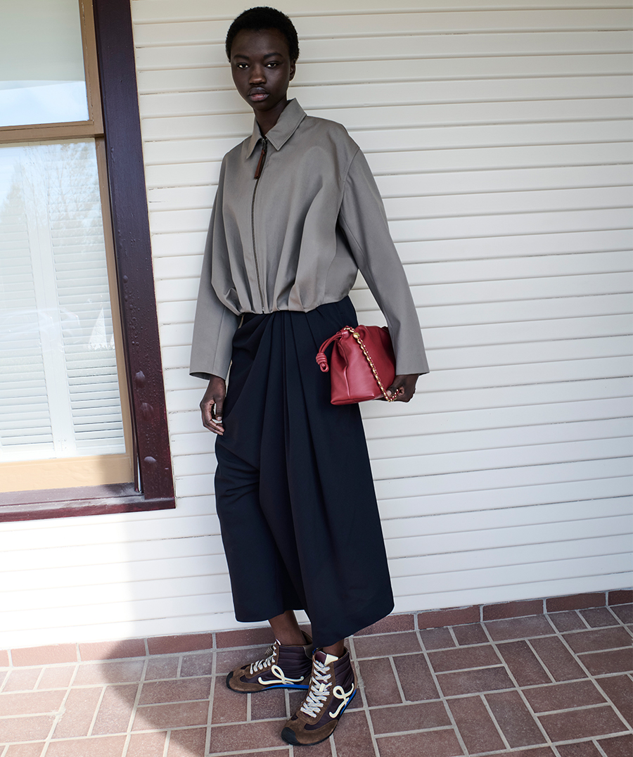 Model wears Loewe