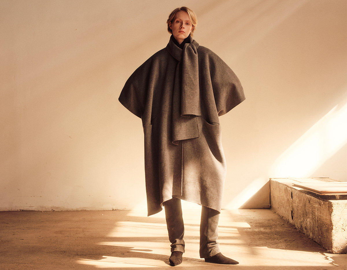 The Bestsellers - Model wears Toteme - Scarf Wool Coat