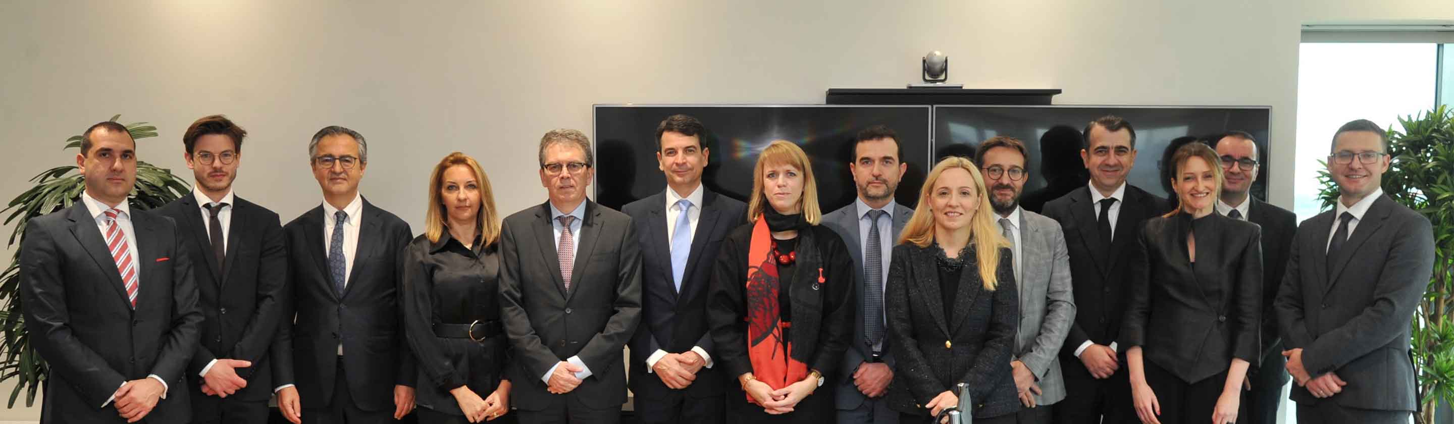 banca intesa novaca pomoc