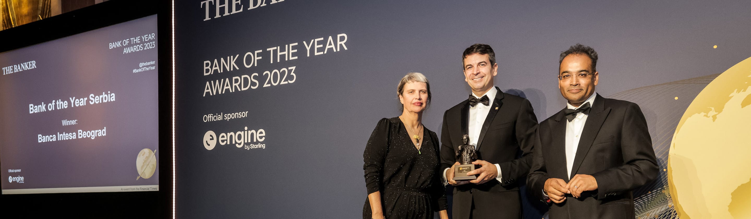 banca intesa Financecommunity award