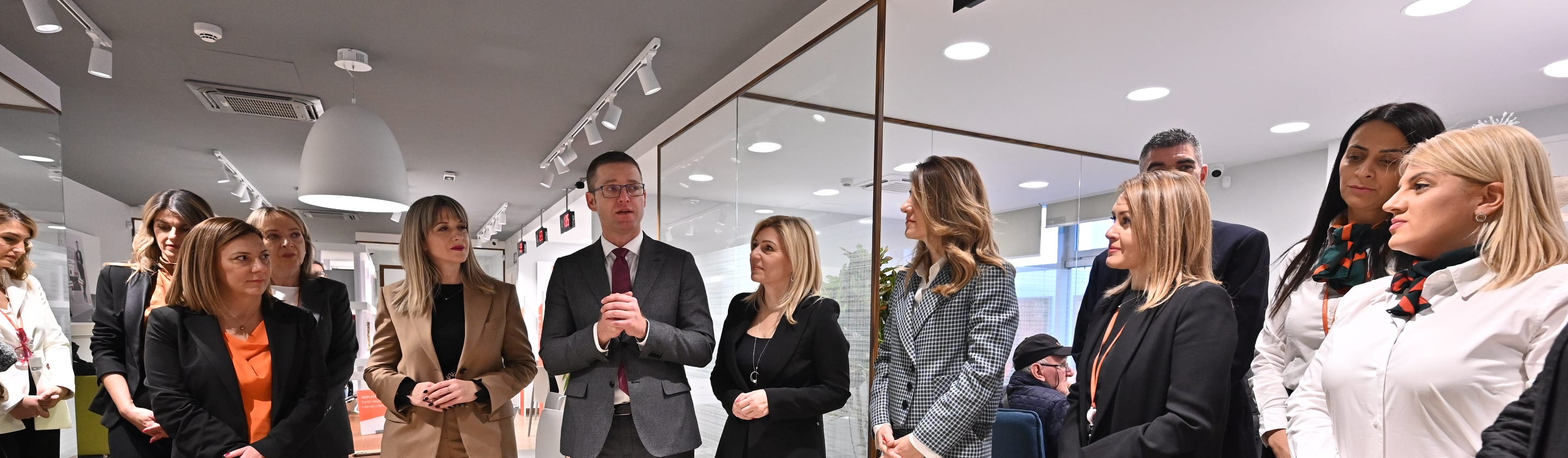 banca intesa nova ekpozitura niš