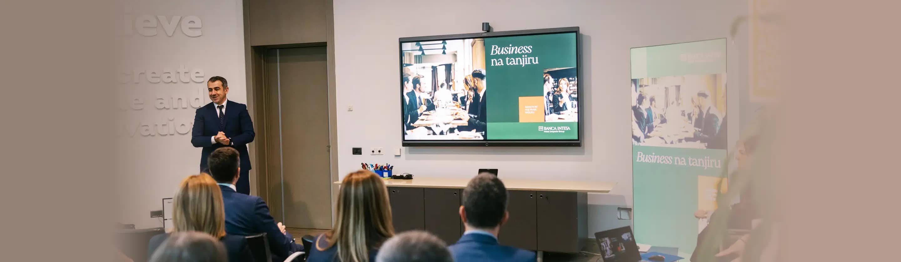 banca intesa biznis na tanjiru