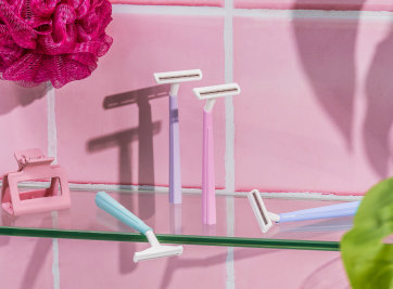 Developpement durable le rasoir Twin Lady Silky Touch de BIC est desormais dote dun manche en plastique recycle a 87%