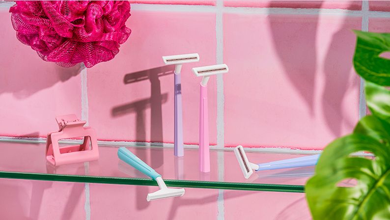 BIC Twin Lady Disposable Razors for Women Pack of 6 (5+1) Twin-Blade Shaver with Lubricating Strip for Smooth, Comfortable Leg & Body Shaving Value Multipack