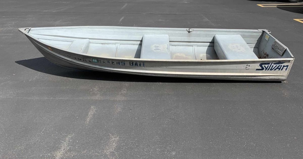 Aluminum Row Boat BidCorp Auctions