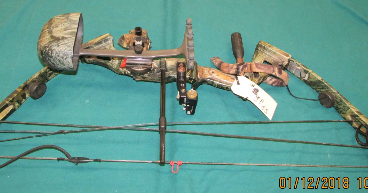Diamond Archery Inc, Compound Bow W/Kewikee quiver. 9P