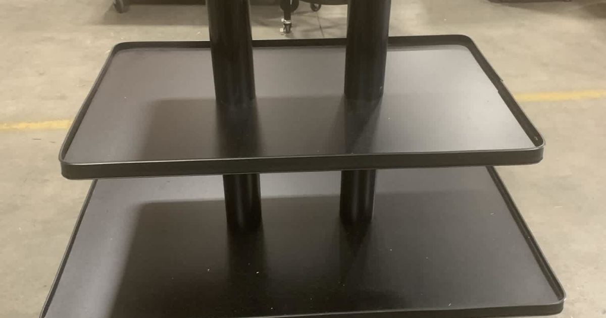 Plastic Display Shelf BidCorp Auctions