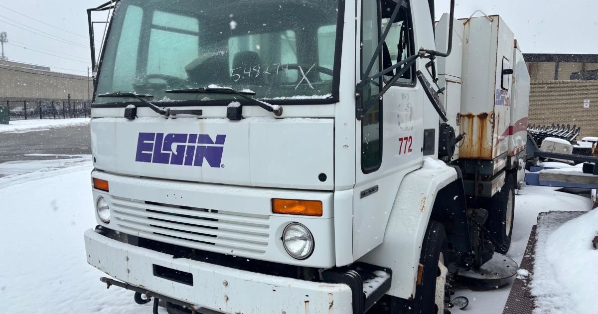 2002 Elgin Street Sweeper #772 - BidCorp Auctions