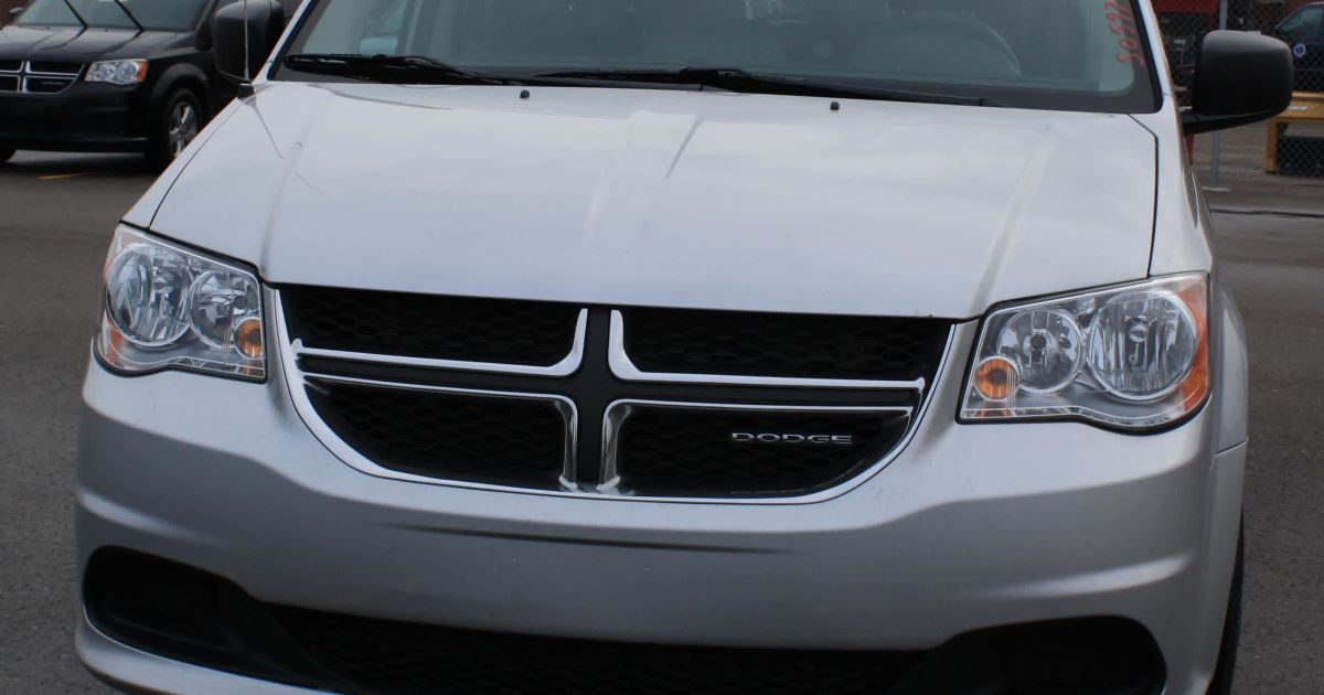 Tow Out 2011 Dodge Caravan 4DR Express Van 131,145 Miles S0597