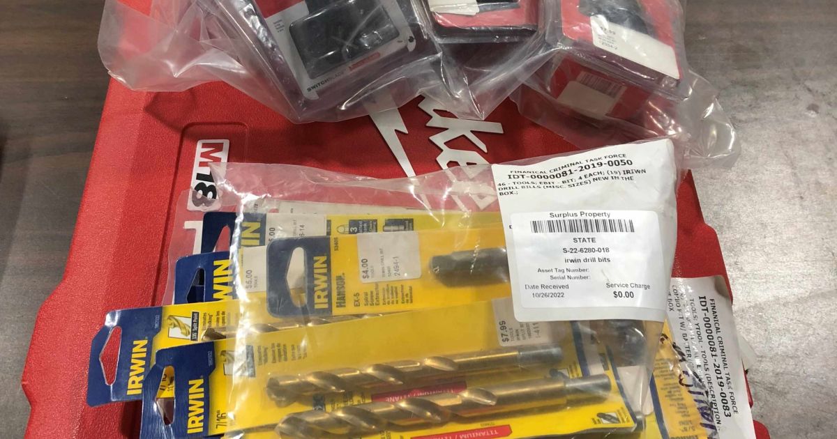 Milwaukee M18 Two Drill Combo Kit, 6 Milwaukee Drill Selfeed Bits