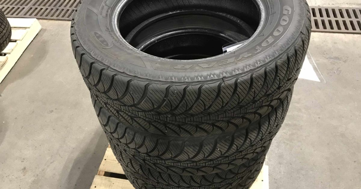 4 P225/65R17 Goodyear Ultragrip Ice Tires BidCorp Auctions
