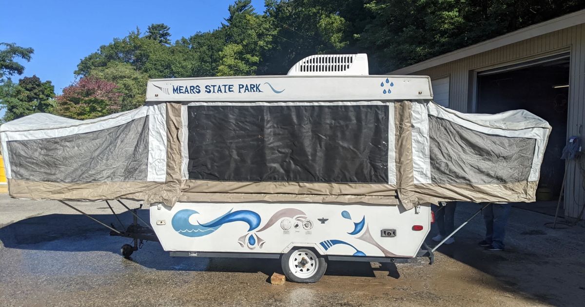 1994 Starcraft Star Flyer Popup Camper Offsite Pentwater, MI