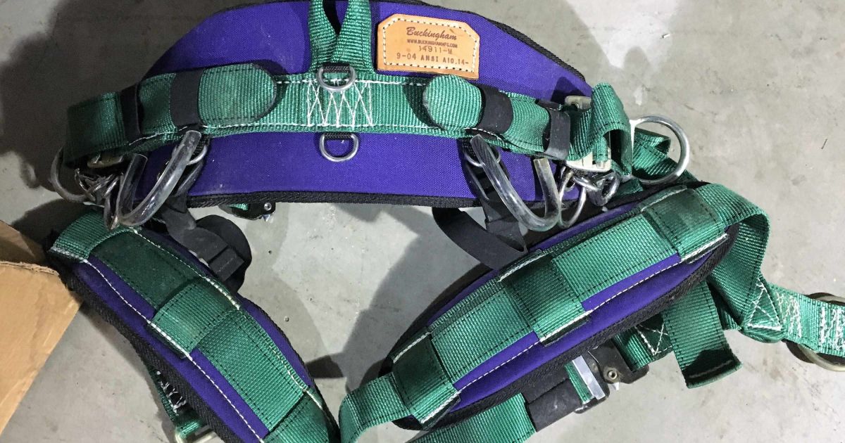 Tree Climbing Harness 1 lot = 6 harnesses BidCorp Auctions