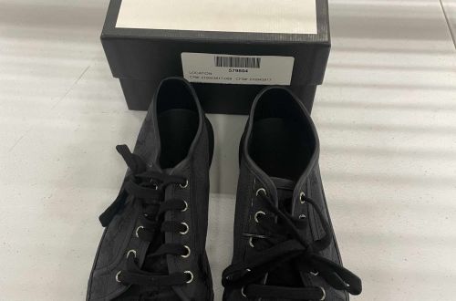 Sold at Auction: Louis Vuitton - Black Damier Lowtop Sneakers Size