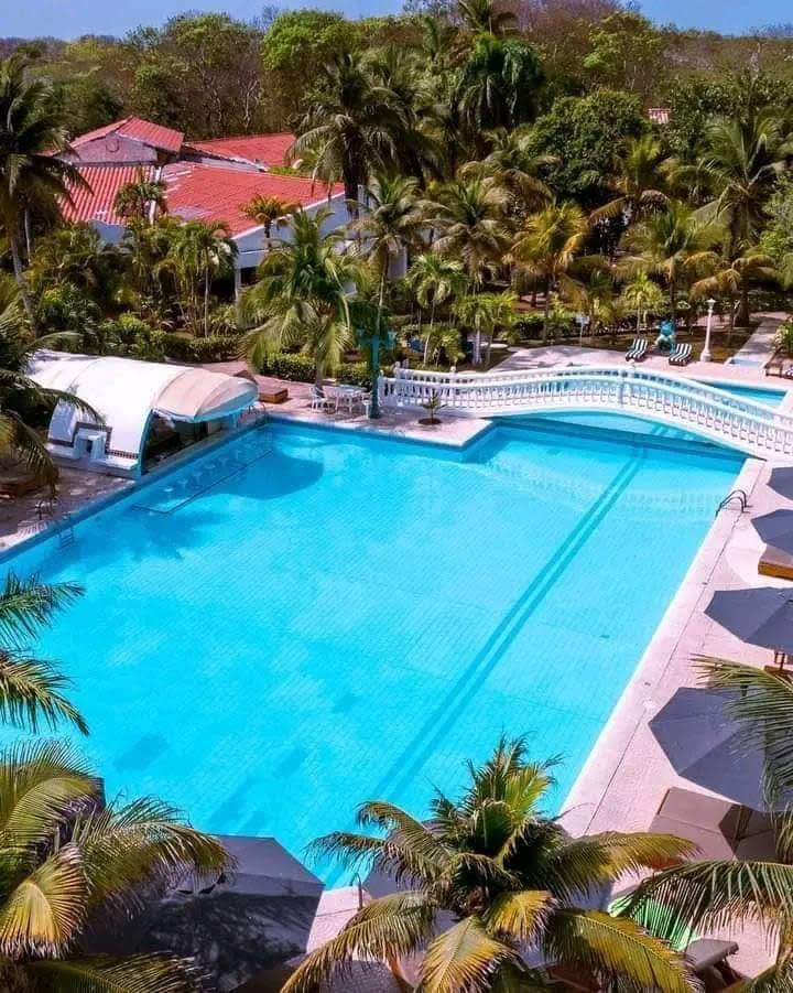 Day Pass Cocoliso Island