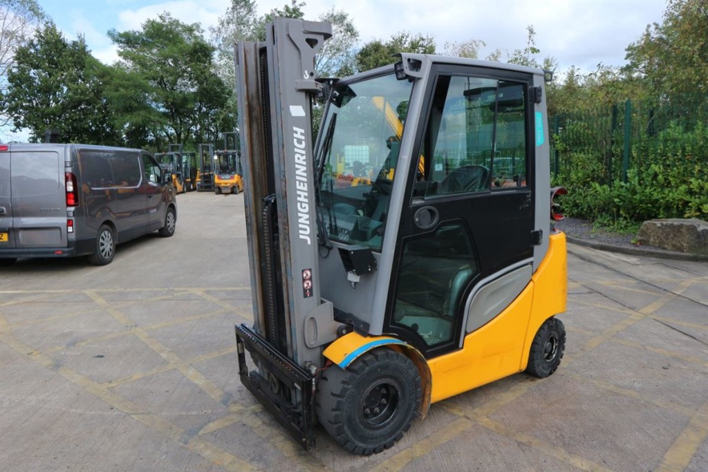 Due to Stock Clearance Great Range of Forklift Trucks and Lifting Equipment