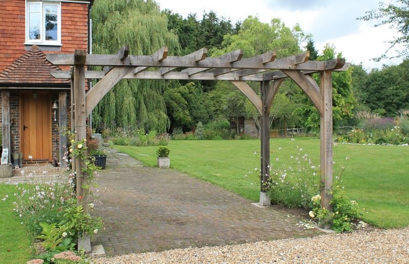Oak Framed Buildings, Garden Features, Garden Decor, Sleepers, Planters and Furniture