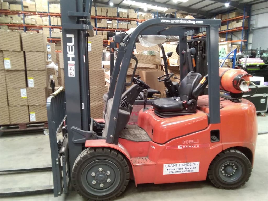 Direct from Finance House –  2019 Heli & 2016 Clark Forklift Trucks with Low Hours