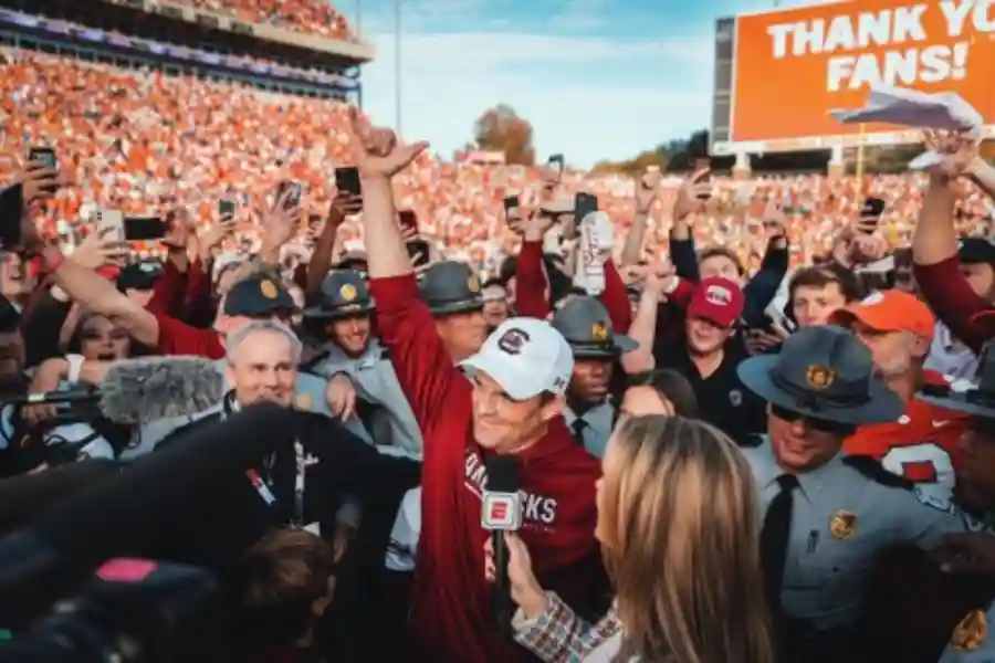Coach Beamer Table - The Beamer Ball 2023