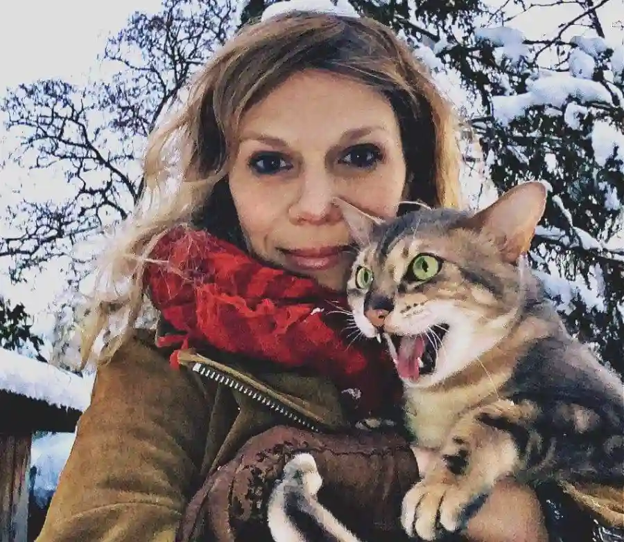 Art for Arwen - A Cancer Relief Fund