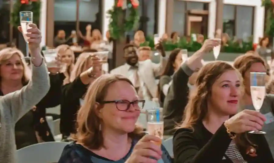 CHSWIT Holiday Vingle 2020