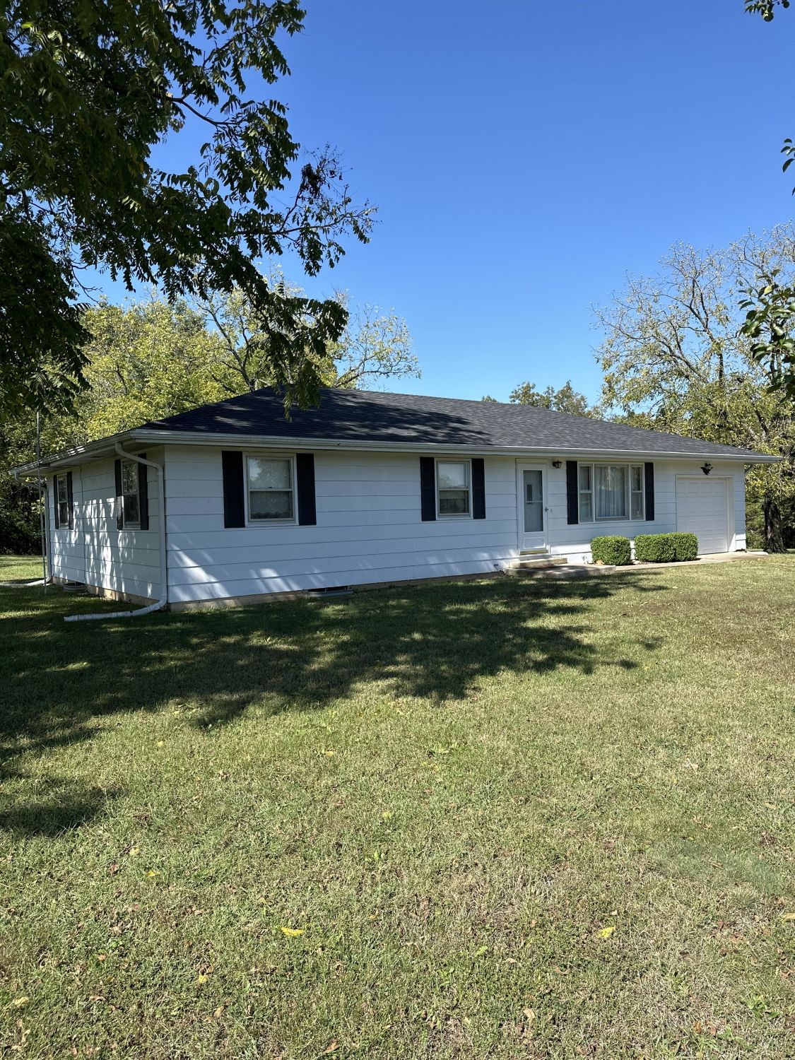 Real Estate & Personal Property Auction Easterly Auction Company