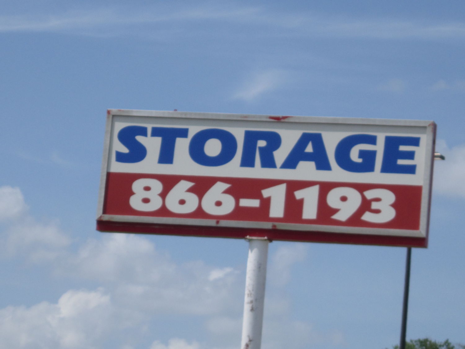 Storage Unit Auction Easterly Auction Company Springfield Missouri Auctioneer