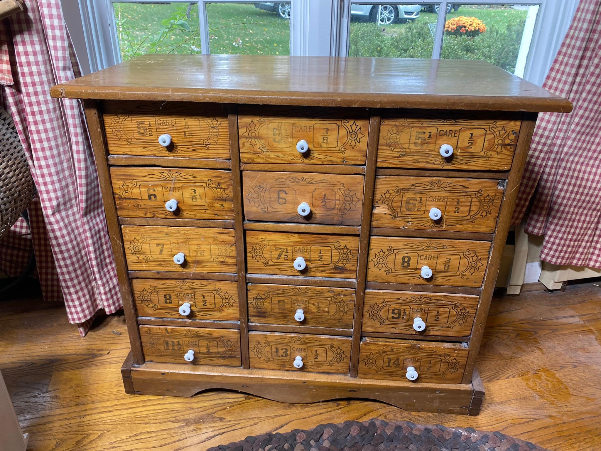 Antiques, Primitives, Furniture and more | Burns Auction & Appraisal
