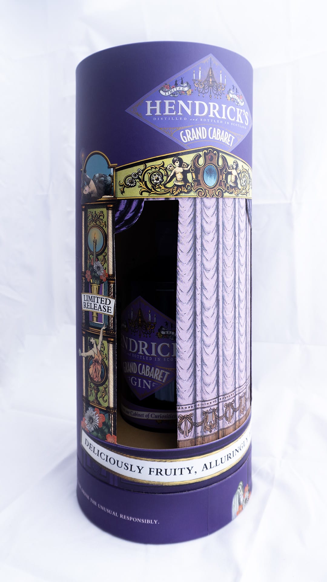 BigFish - HENDRICK'S PREMIUM PACKAGING / show case