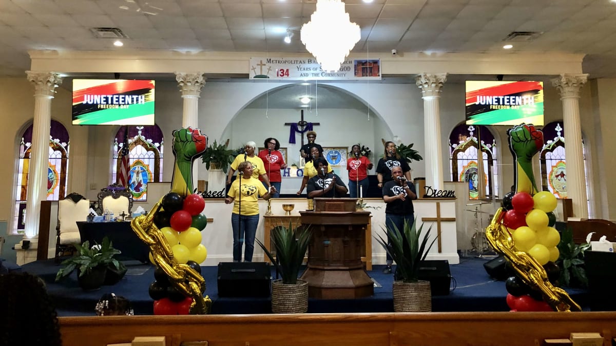 A gospel choir at Metropolitan Baptist Church.