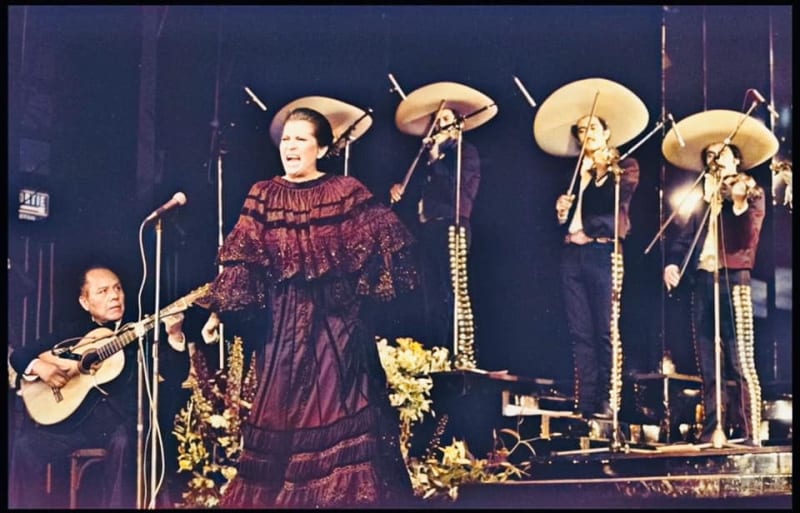 Lola Beltrán