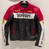 Las mejores chaquetas de cuero para hombre: estilo y durabilidad combinados cover