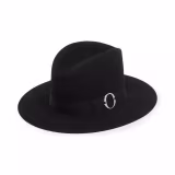 Los sombreros de diseño más codiciados de Londres cover