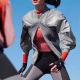 Las marcas de athleisure con más estilo para conquistar la ciudad en 2026 cover