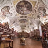 Mejores bibliotecas con colecciones literarias más importantes del mundo cover