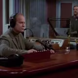 Top sitcoms para echarse unas risas. cover