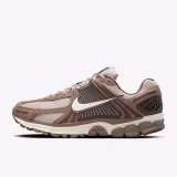 Zapatillas clásicas imprescindibles para el día a día en España cover