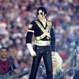 Mejores vestuarios de artistas en el Super Bowl cover