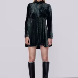 The Most Elegant and Timeless 'Total Black Looks' for a Sophisticated New Year's Eve cover