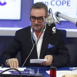 Las voces más influyentes de la radio en España. cover