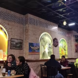 Picanterías y restaurantes ecuatorianos con el mejor sabor casero de Madrid 2026 cover