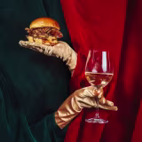Best fast and convenient burger places in Valladolid cover
