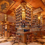 Mejores bares de vinos con selecciones internacionales en Madrid cover